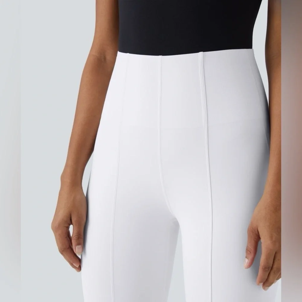HALARA Flex SculptKnit High Waisted Tummy Control Work White yoga pants